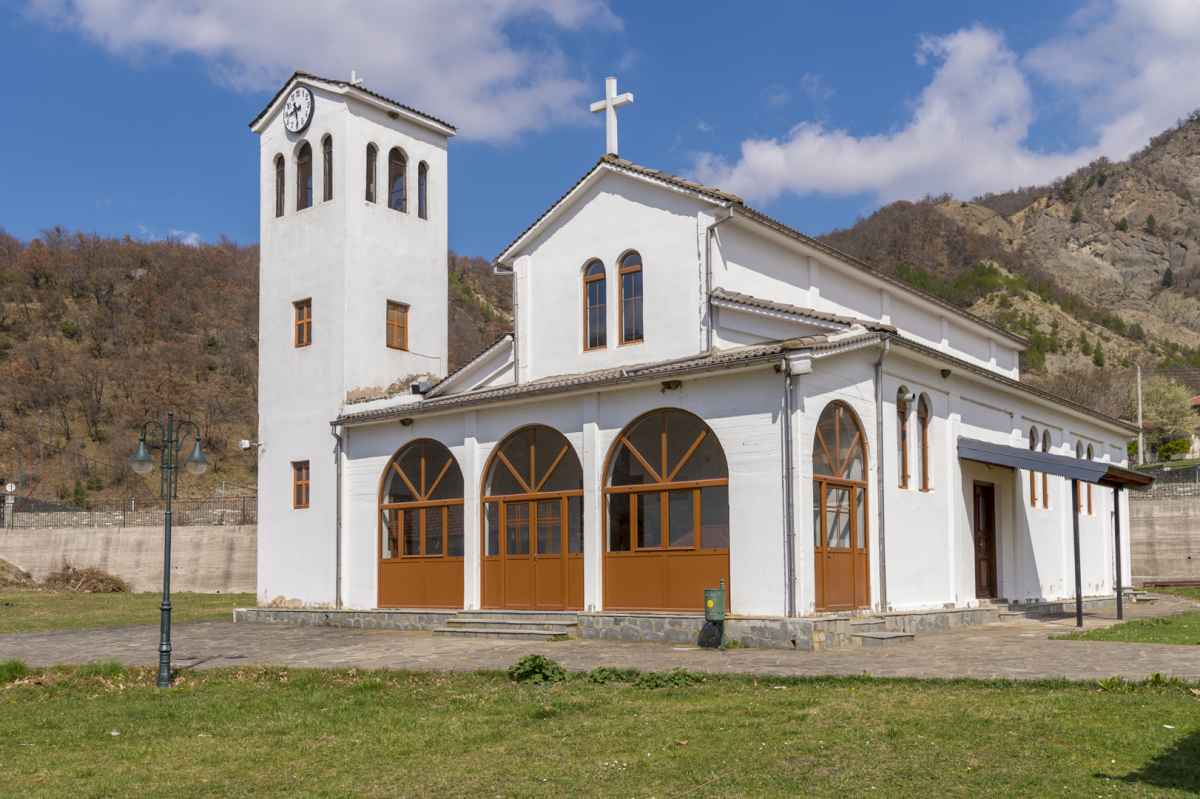 Ιερός Ναός Αγίων Κωνσταντίνου και Ελένης Κεφαλοχωρίου